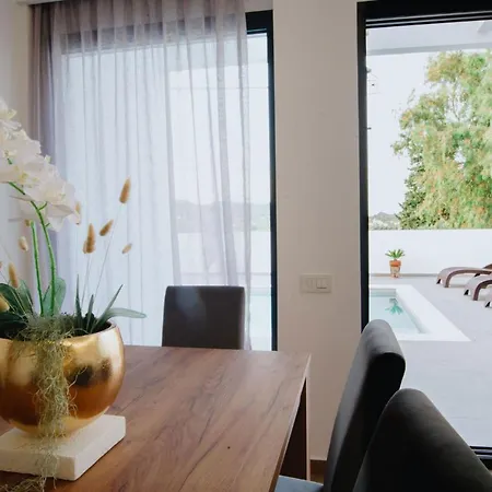 Etoile Villa Áyios Kírikos