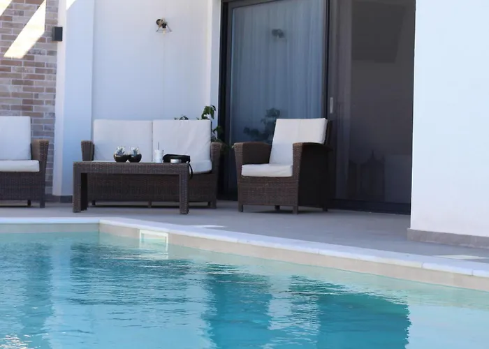 Etoile Villa *